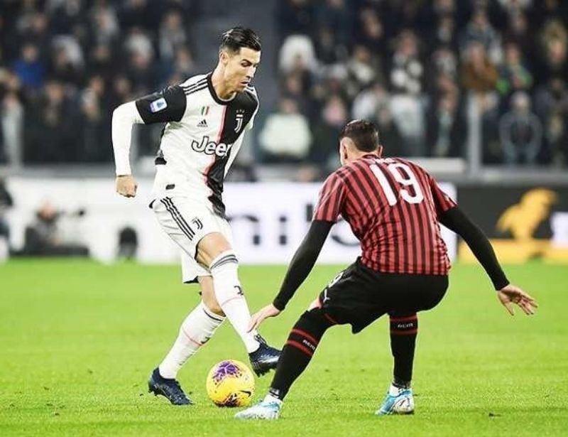 Tìm Hiểu Về Kỹ Thuật Xoay Người 360 Trong Bóng Đá Hiện Đại