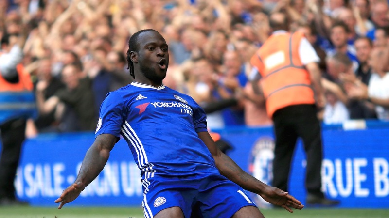 Cầu thủ Victor Moses - Luôn mờ nhạt với những thành công