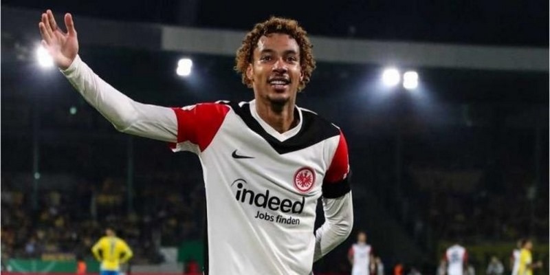 Tiểu sử và thông tin cơ bản về tiền đạo Hugo Ekitiké