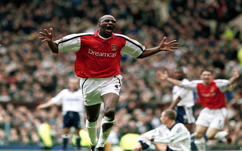 Patrick Vieira tiền vệ trung tâm toàn diện